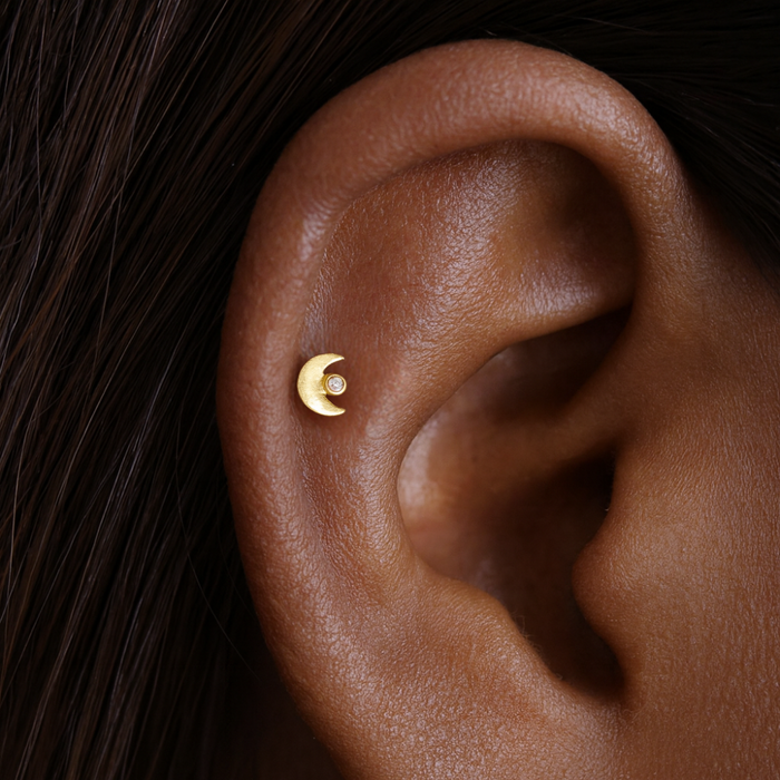 14K Gold Cubic Zirconia Jewelled Crescent Top With Internal Thread Base Labret - Monster Piercing