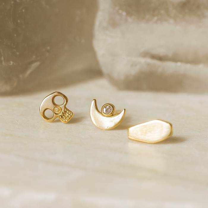 14K Gold Internally Threaded Skull Screw Fit Stud - Monster Piercing