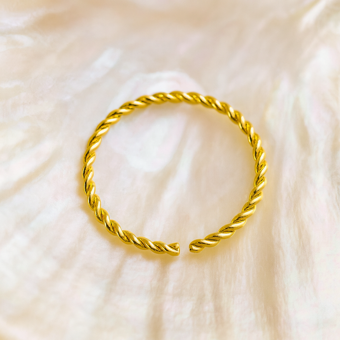 9K Gold Continuous Twister Hoop Nose Ring - Monster Piercing